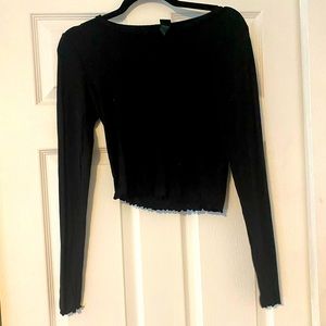 Long sleeve black